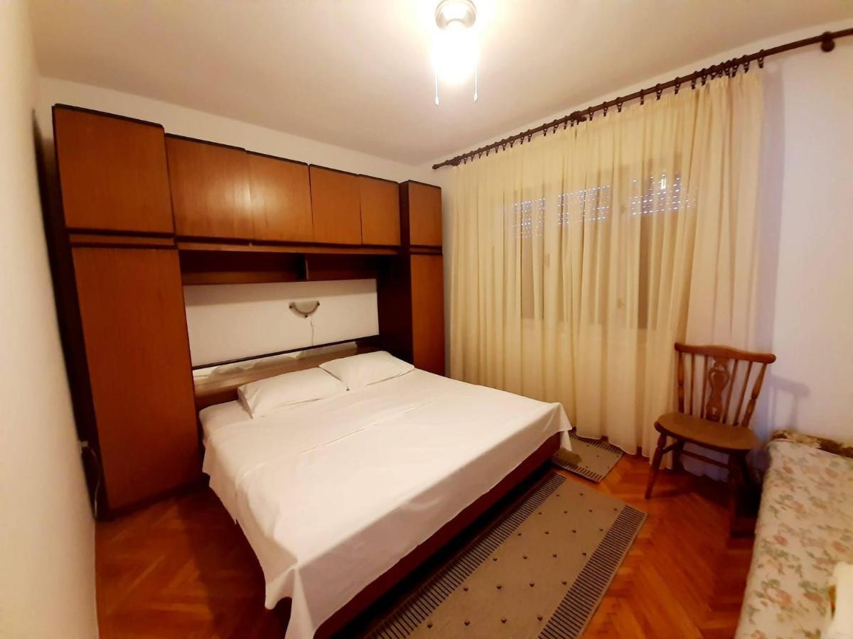 Apartment Riko - Accomodation "With" The Adriatic Sea Kampor Bagian luar foto